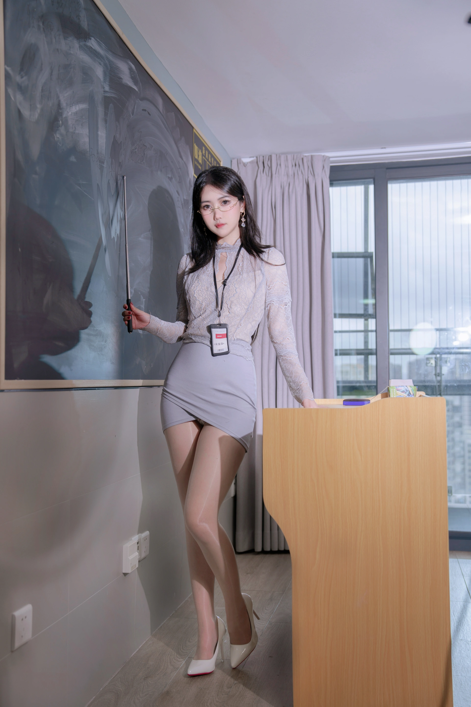 不呆猫 – NO.064 亮丝纯欲教师 0
